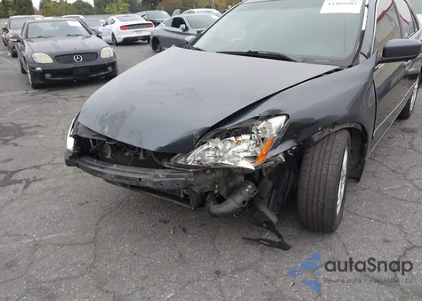 2006 Honda Accord 2.4 Ex z USA, uszkodzony, nr VIN 1HGCM56806A182749